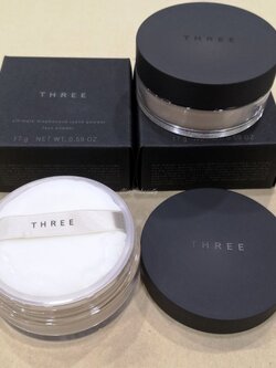 THREE ULTIMATE DIAPHANOUS LOOSE POWDER 17g. แป้งฝุ่นเนื้อนุ่มละเอียด