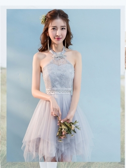 ชุดเดรสออกงานสีเทาหน้าอกแต่งลูกไม้ตกแต่งผ้าคล้องคอ