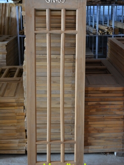 หน้าต่างไม้สัก GN-05