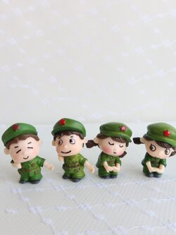 ตุ๊กตาแต่งสวนเด็กน้อยชุดทหาร