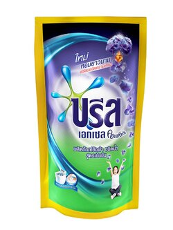 น้ำยาซักผ้าบรีสเอกเซลคอมฟอร์ทลักชัว 700 มล. BREEZE EXCEL LIQUID COMFORT LUXURY 700ML