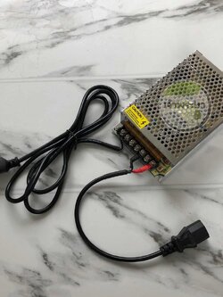 หม้อแปลงไฟบ้าน 220 เป็น 12 โวลไฟแบตเตอรี่ 10 แอมป์(เต็ม) ใช้กับมอเตอพ่นยาได้