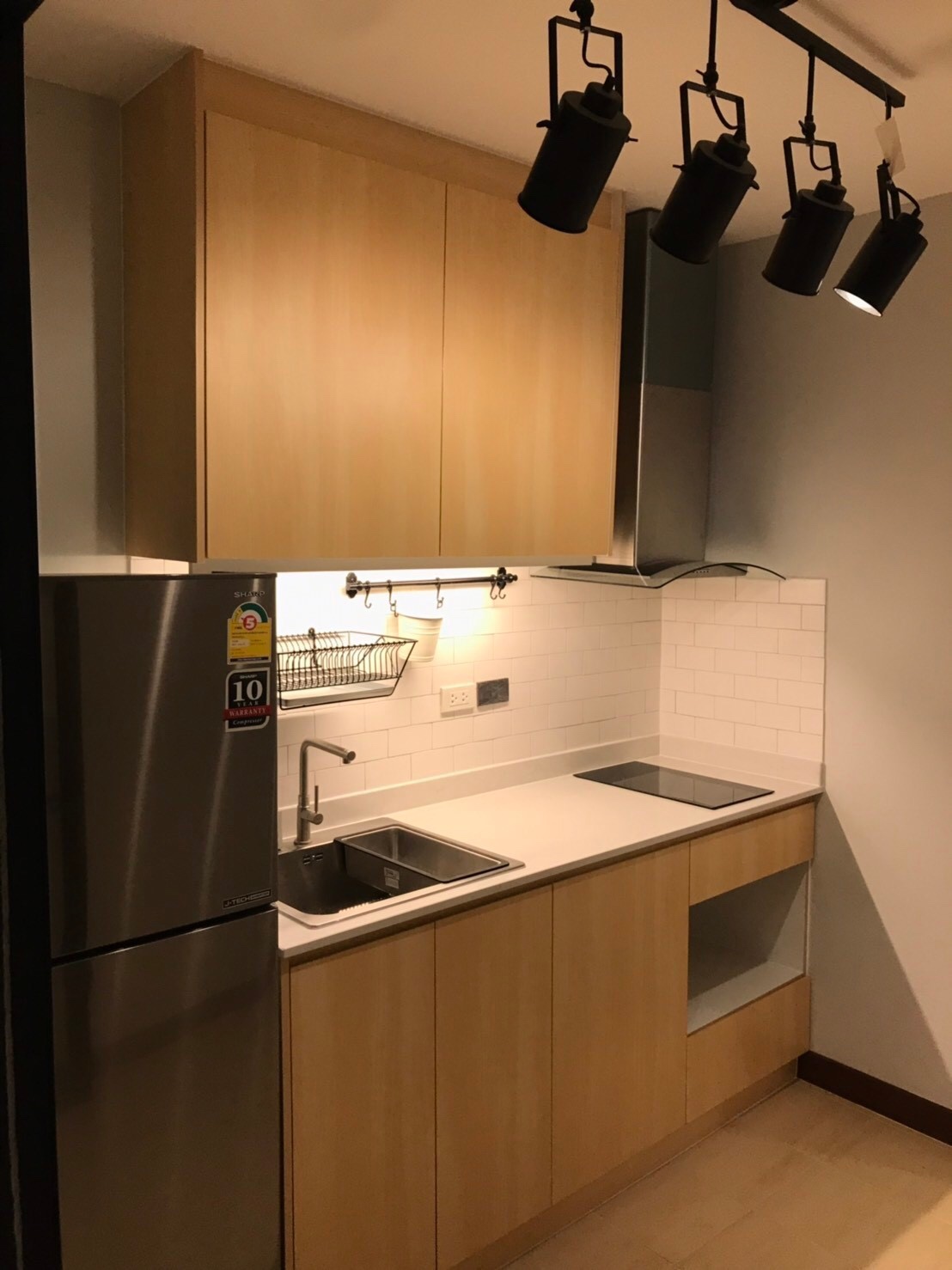 Minimalist Classic Kitchen - Kitchen Design by CT